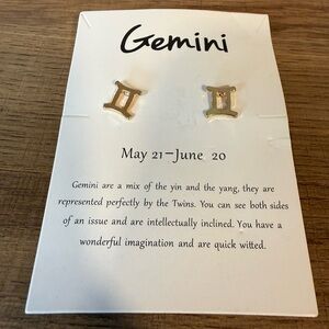 Gemini Zodiac Gold-Tone Stud Earrings May 21 - June 20